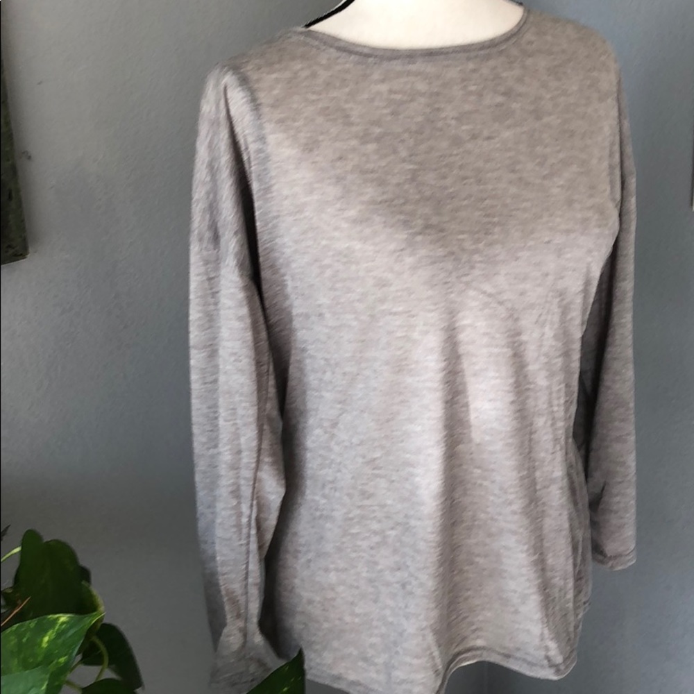 Sexy Open Back Twist Tied Top - Picture 4 of 6